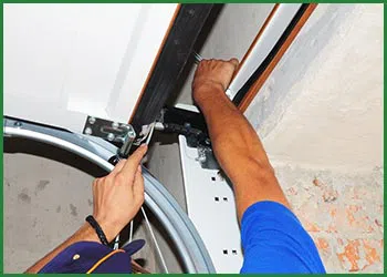 Quality Garage Door Buckeystown, MD 240-341-0009 - garagedoor-spring-repair-t-21-gr-39m